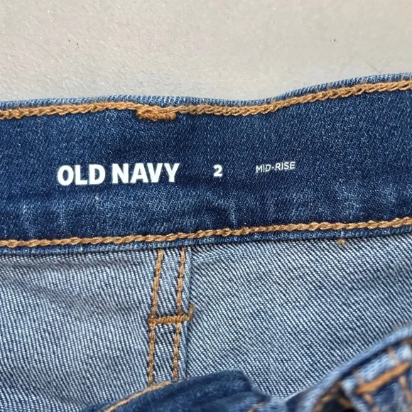 Old Navy Mid Rise Jean Short/ Jort 2 - Picture 5 of 6